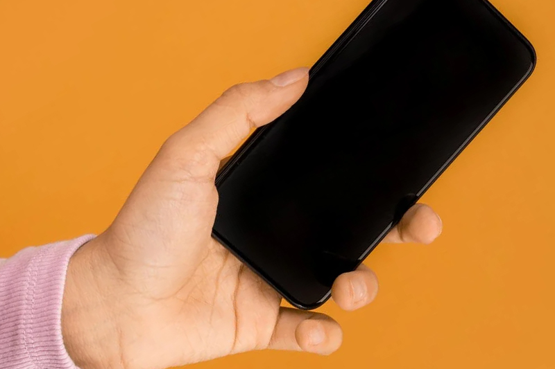 Verbod werkgever op gebruik mobiele telefoon op werkvloer